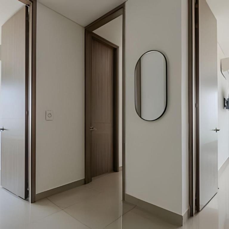 Exclusivo apartamento con vista a la bahía piso 22 - Three-Bedroom Premium Apartment with Balcony - 16