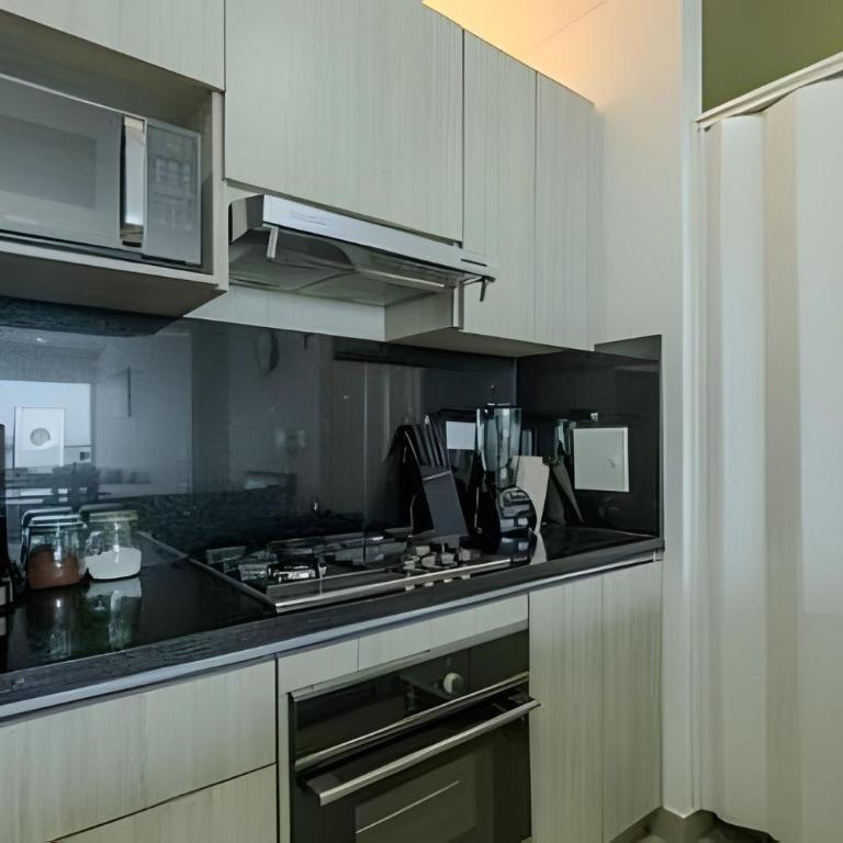 Exclusivo apartamento con vista a la bahía piso 22 - Three-Bedroom Premium Apartment with Balcony - 25