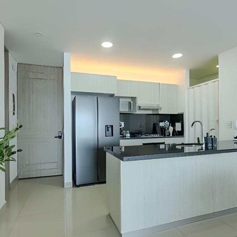 Exclusivo apartamento con vista a la bahía piso 22 - Three-Bedroom Premium Apartment with Balcony - 27