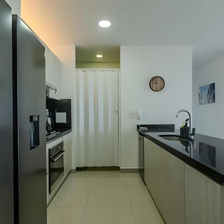 Exclusivo apartamento con vista a la bahía piso 22 - Three-Bedroom Premium Apartment with Balcony - 29