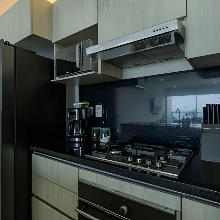 Exclusivo apartamento con vista a la bahía piso 22 - Three-Bedroom Premium Apartment with Balcony - 28