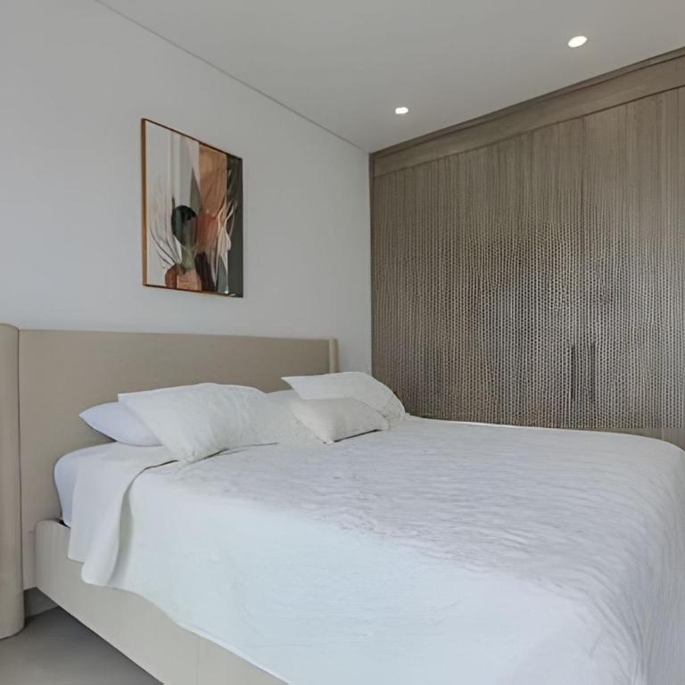 Exclusivo apartamento con vista a la bahía piso 22 - Three-Bedroom Premium Apartment with Balcony - 30