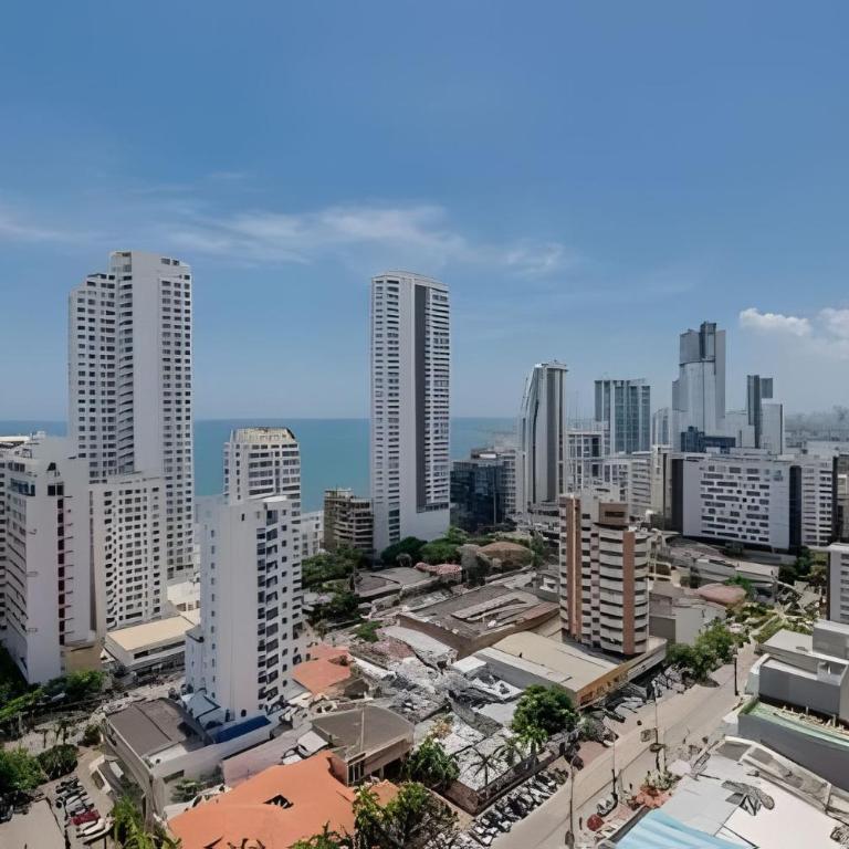 Exclusivo apartamento con vista a la bahía piso 22 - Three-Bedroom Premium Apartment with Balcony - 43