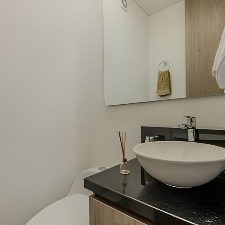 Exclusivo apartamento con vista a la bahía piso 22 - Three-Bedroom Premium Apartment with Balcony - 44