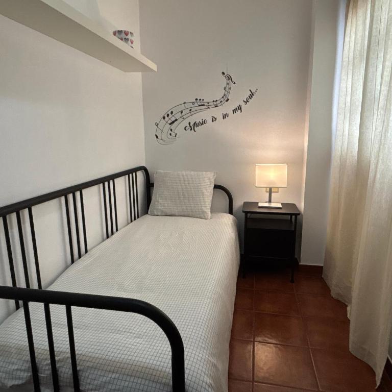 Kiki - Three-Bedroom Apartment - 14