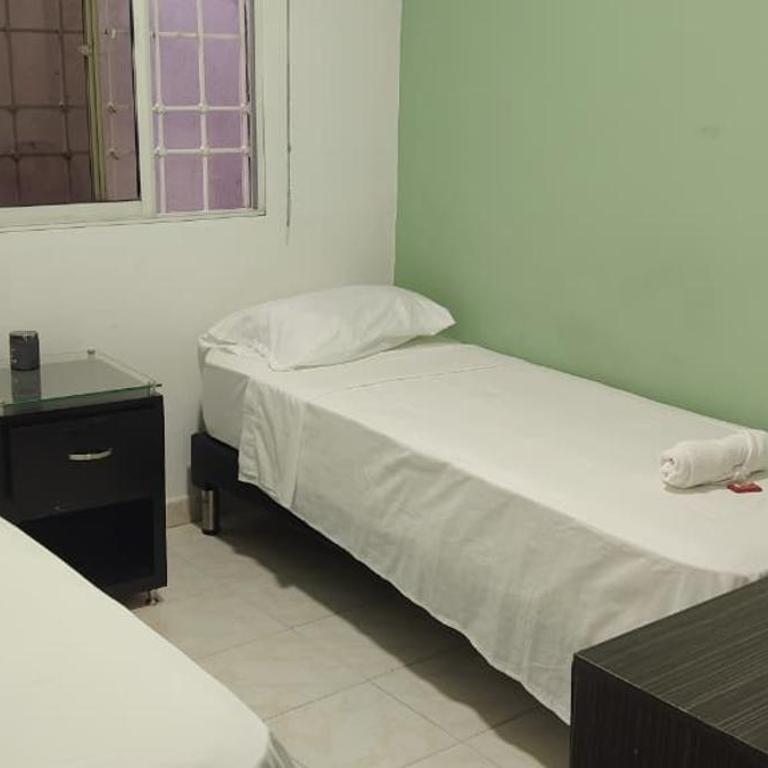 Oasis - Habitación Doble Económica - 2 camas - 1