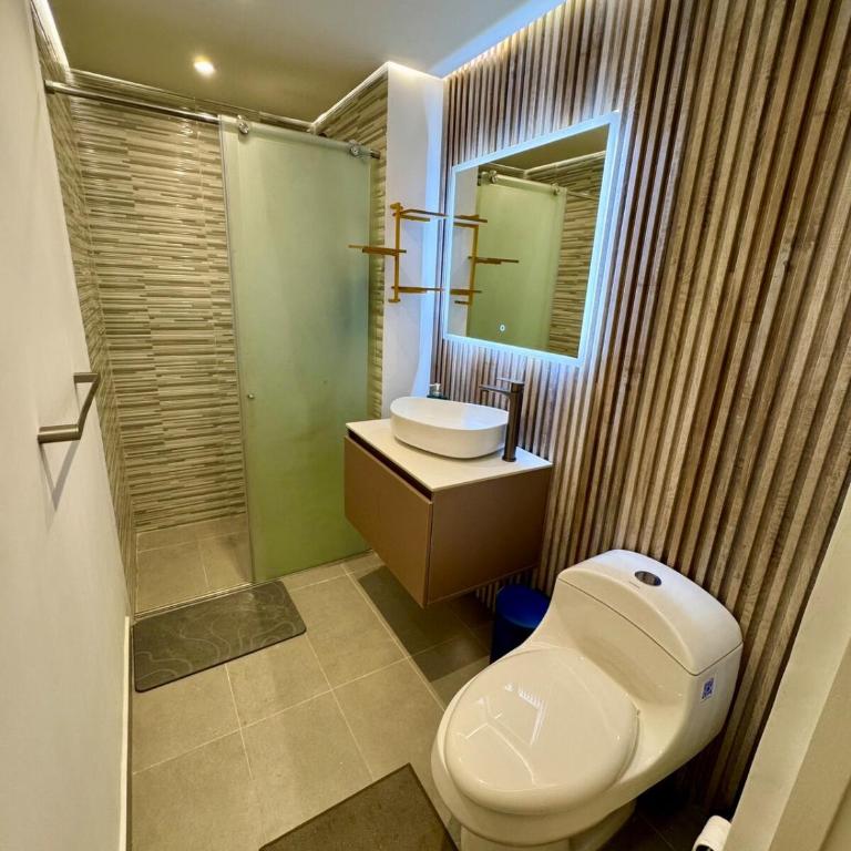 Moderno apartasuite con vista al mar - Two-Bedroom Apartment - 9
