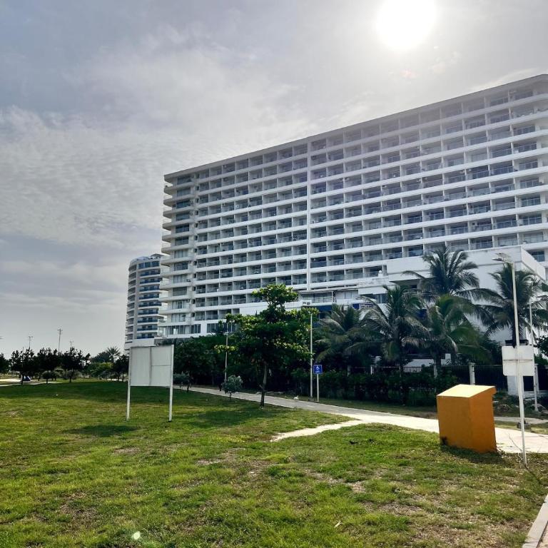 Moderno apartasuite con vista al mar - Two-Bedroom Apartment - 64