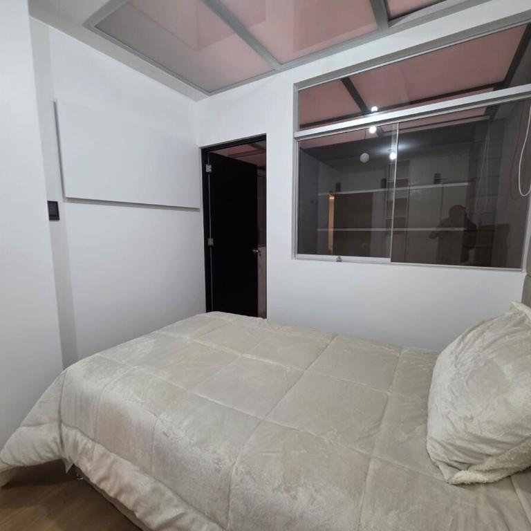 Rest comfortably and enjoy a unique experience - Three-Bedroom Apartment - 11