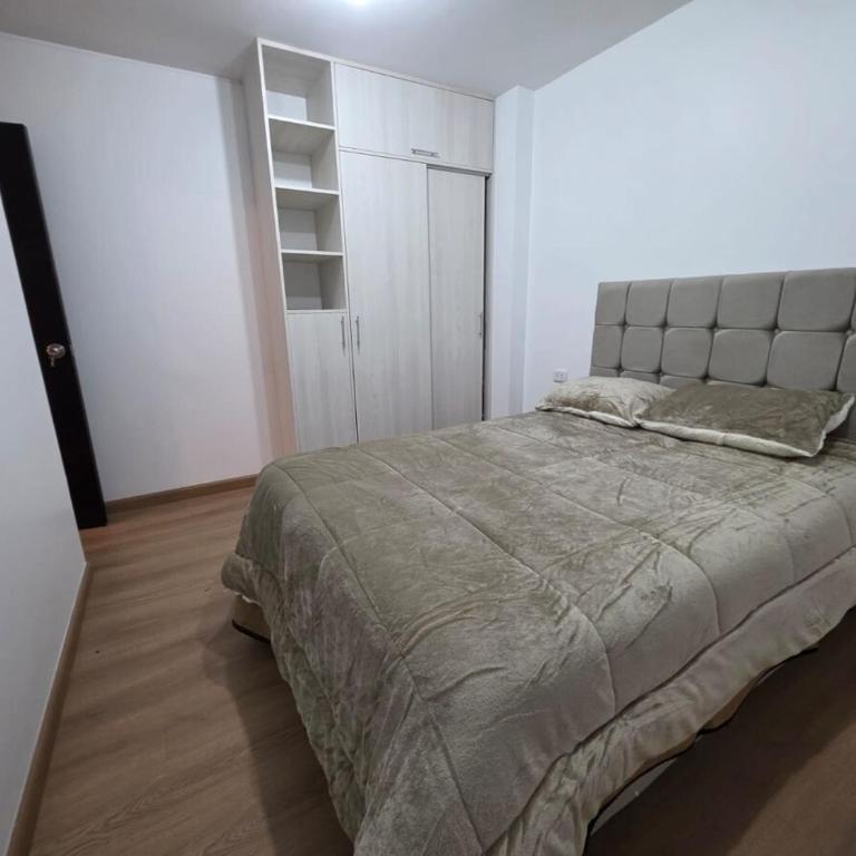 Rest comfortably and enjoy a unique experience - Three-Bedroom Apartment - 15