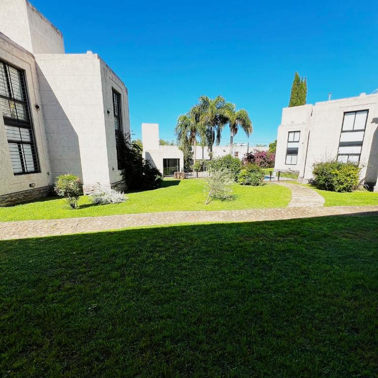 Departamento Temporario - Las Palmeras - Villa Allende - Two-Bedroom Apartment - 30