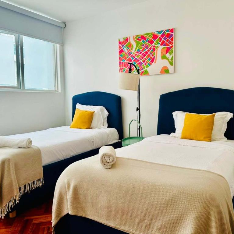 FAST WIFI, Beautiful PH steps away from Masaryk - Apartamento - 11