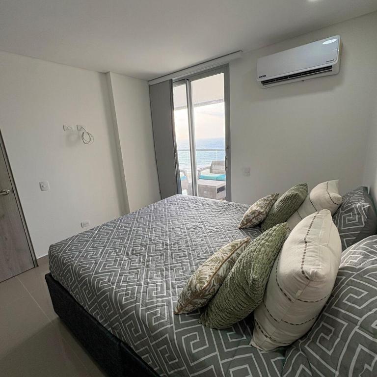 Despierta frente al mar con playa y piscina en Cartagena - One-Bedroom Apartment - 4