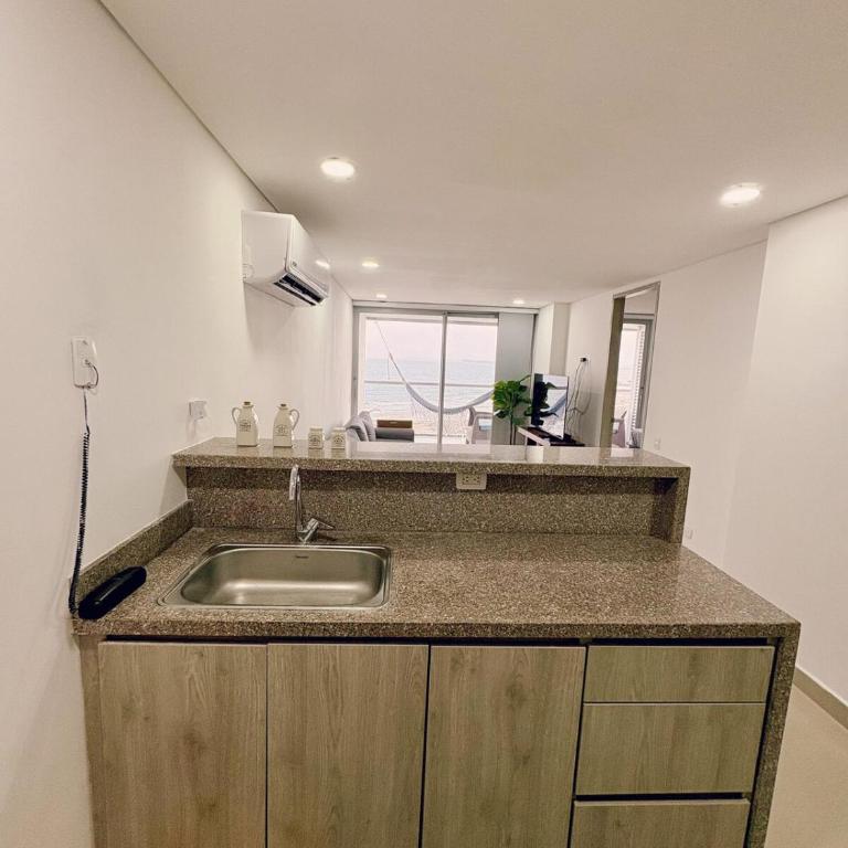 Despierta frente al mar con playa y piscina en Cartagena - One-Bedroom Apartment - 15
