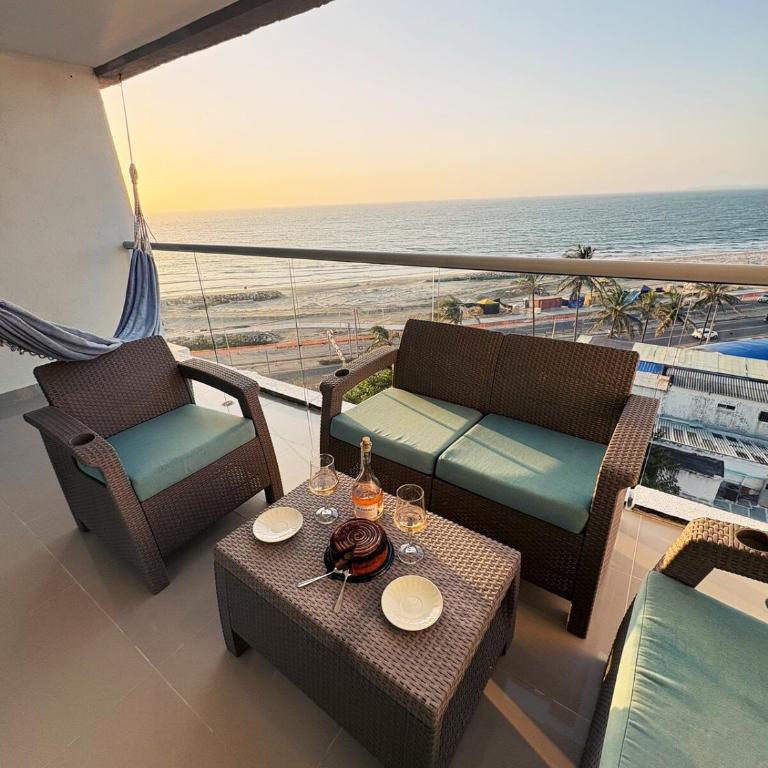 Despierta frente al mar con playa y piscina en Cartagena - One-Bedroom Apartment - 38