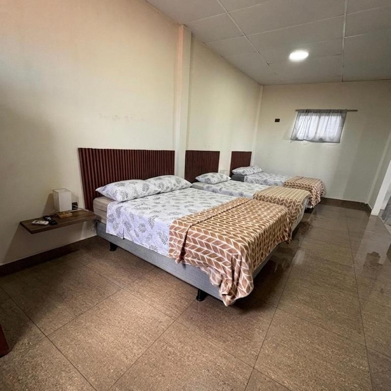 Kicker Suite - One-Bedroom Apartment - 10