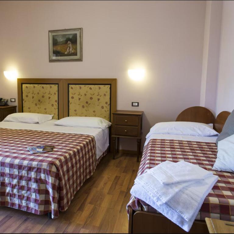 Hotel Il Giardino - Camera Tripla Economy - 17