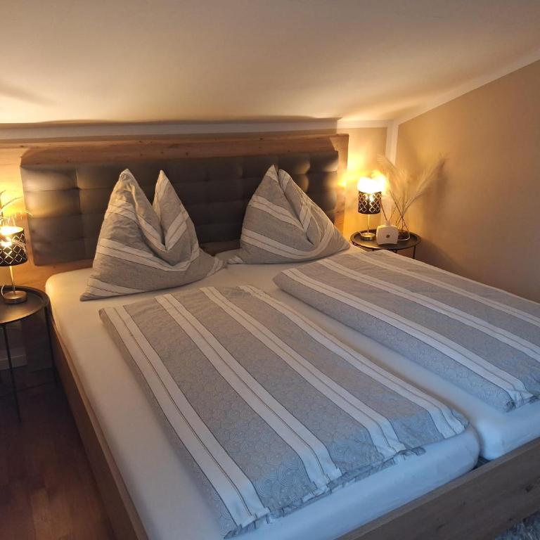 Martinas Ferienwohnung - Apartment mit 2 Schlafzimmern - 32