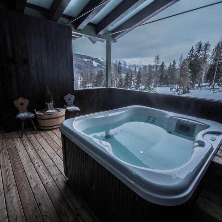 Hotel Ciasa Salares - Deluxe Suite with Spa Bath - 3