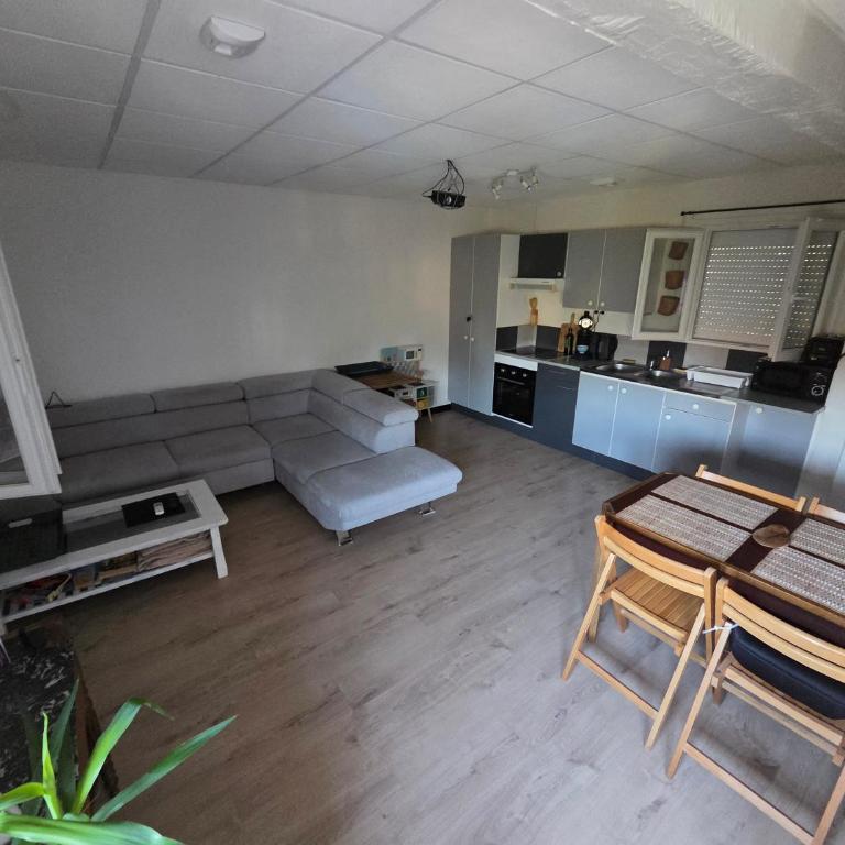 Appartement Calme St Raphaël Santa Lucia - Appartement 1 Chambre - 2