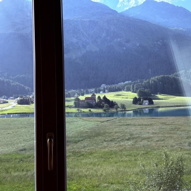 Chesa Silva - Silvaplana - Dreibettzimmer mit Seeblick - 5