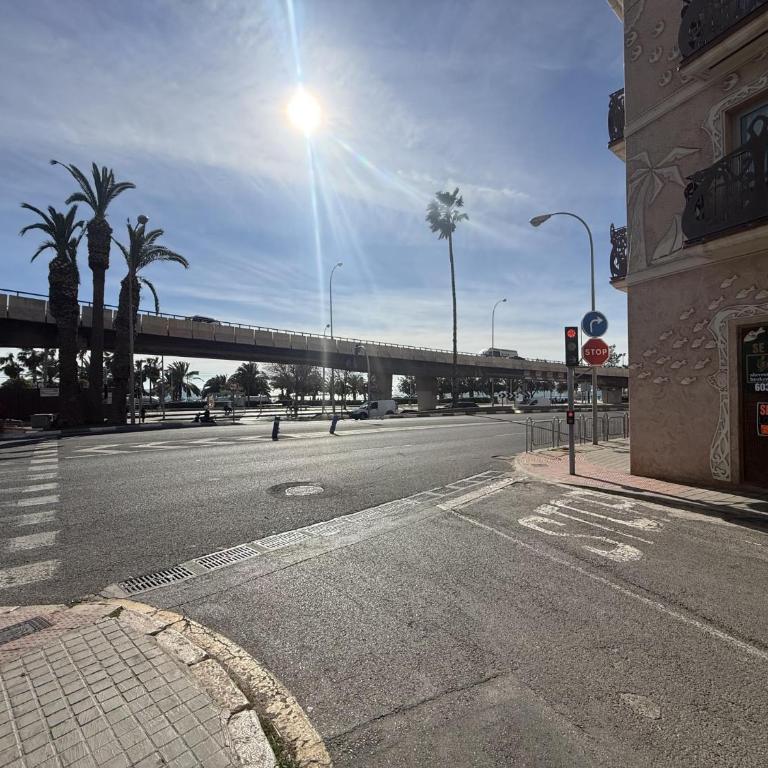 Apartamento Playa del Postiguet y Centro 2 dormitorios by Turihome - Appartement - 24