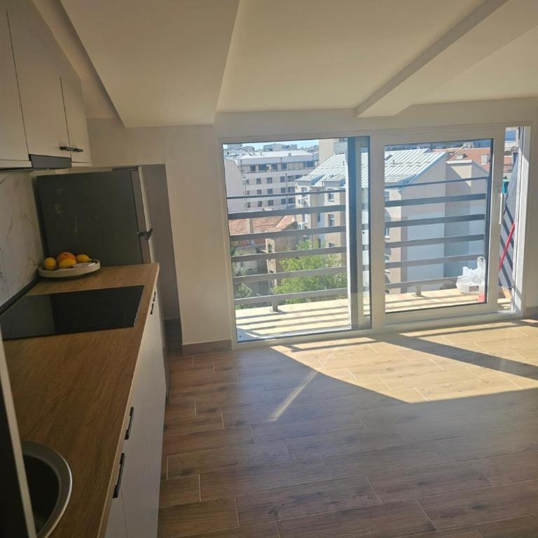 FREE PARKING Modern cosy apartments - Apartman sa 1 Spavaćom Sobom - 2