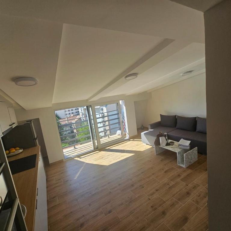 FREE PARKING Modern cosy apartments - Apartman sa 1 Spavaćom Sobom - 1