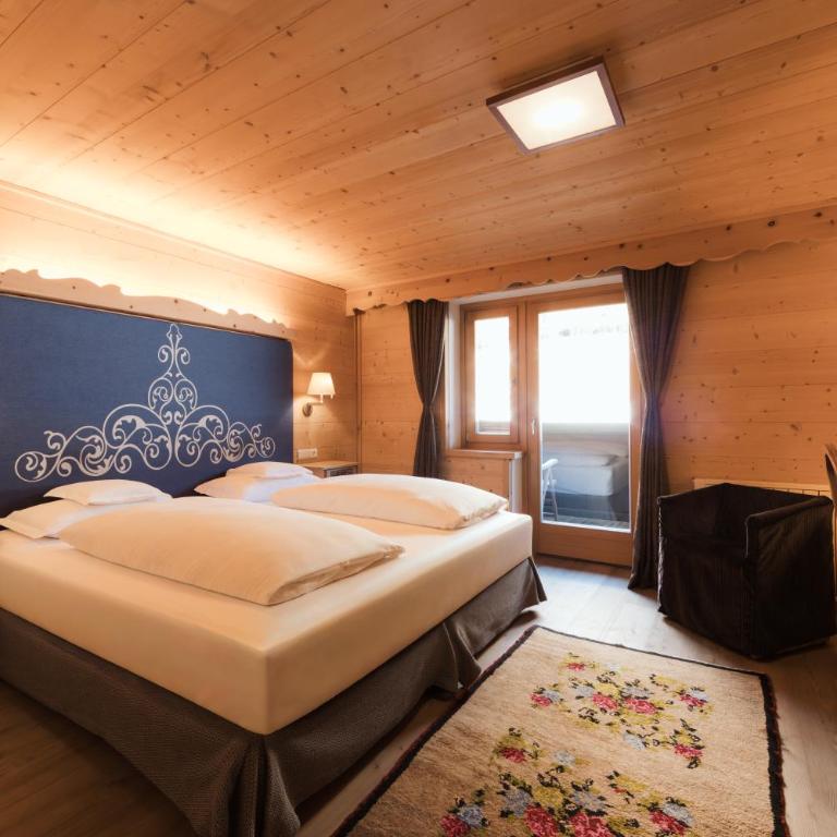 Hotel Ciasa Salares - Superior Double or Twin Room - 1