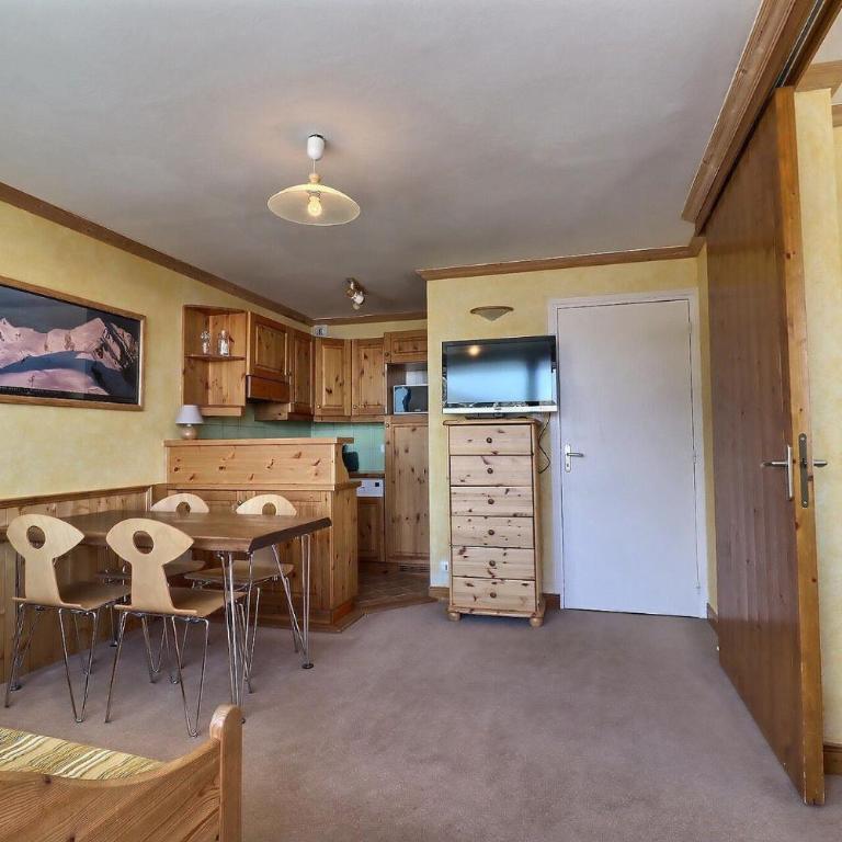 Résidence Plein Soleil - CHARMANT 2 PIÈCES AVEC JOLIE VUE VALLÉE MAE-7563 - Apartment - 1