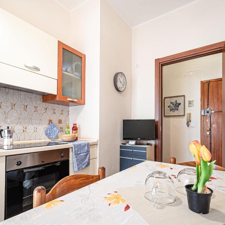 150 mt from the sea - Air Conditioning and Balcony - Appartamento con 1 Camera da Letto con Balcone e Vista Città - 4
