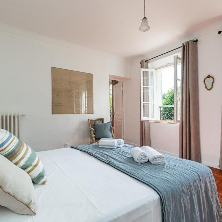 4 people, Provençal villa with pool - Maison 2 Chambres - 8
