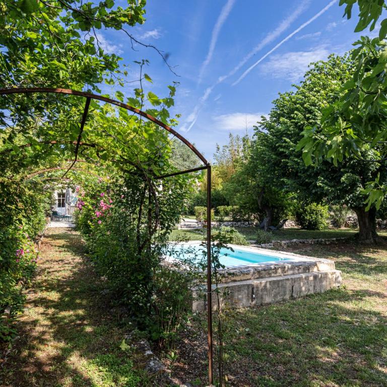 4 people, Provençal villa with pool - Maison 2 Chambres - 36