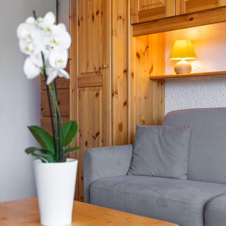 Residence Les Eterlous, Ski In-Out with WiFi in Val Thorens, "V4" by Versant Collection - Appartement - 5