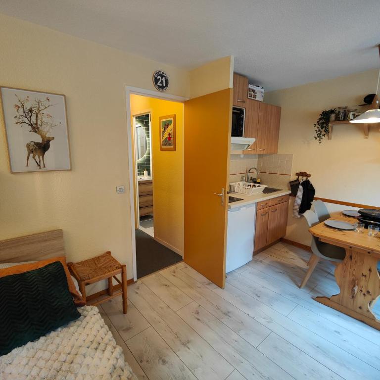 Nice & cozy apartment facing the gondola - Appartement avec Balcon - 11