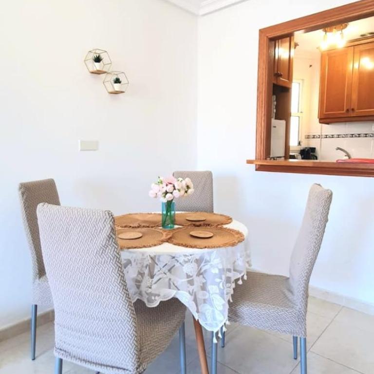 Apartment with balcony, Wifi, AC, 5 min walk to the beach - Appartement 1 Chambre - 10