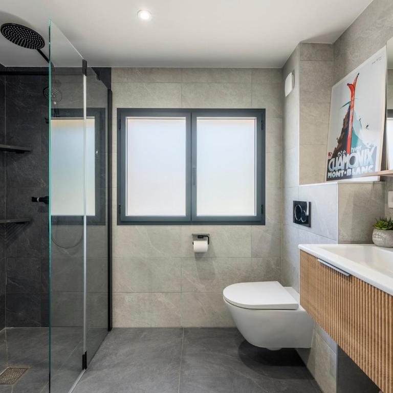 Chalet Bossonge - Nordic bath - 4 Bedrooms - By Cozee Rentals - Chalet - 55