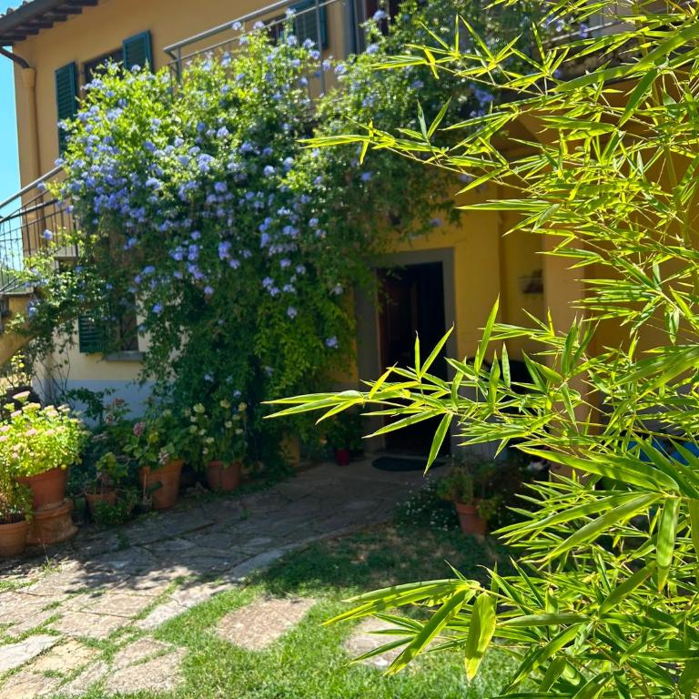 Florence, apartment with courtyard 3km from central station Z - Two-Bedroom Apartment - 17