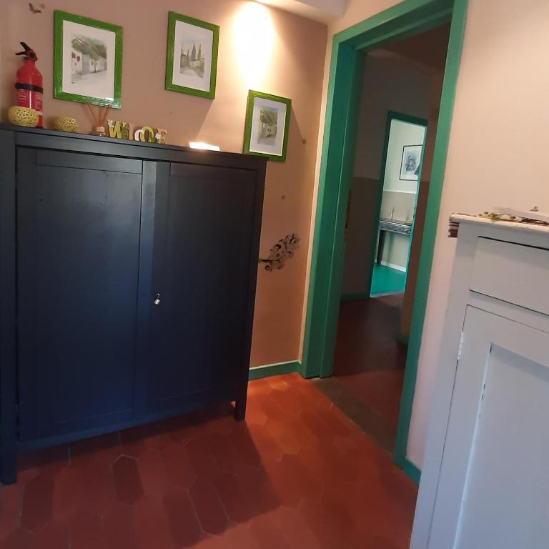 Florence, apartment with courtyard 3km from central station Z - Two-Bedroom Apartment - 24