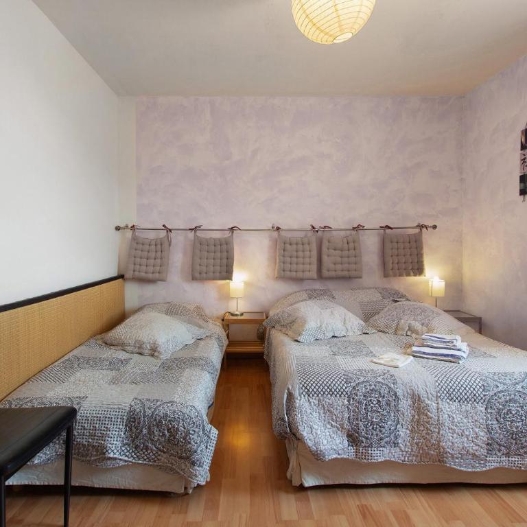 Chambres D'hôtes Des Oliviers - Dreibettzimmer mit Dusche - 3