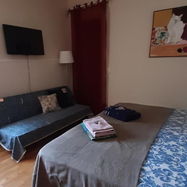 Florence, apartment with courtyard 3km from central station Z - Two-Bedroom Apartment - 10
