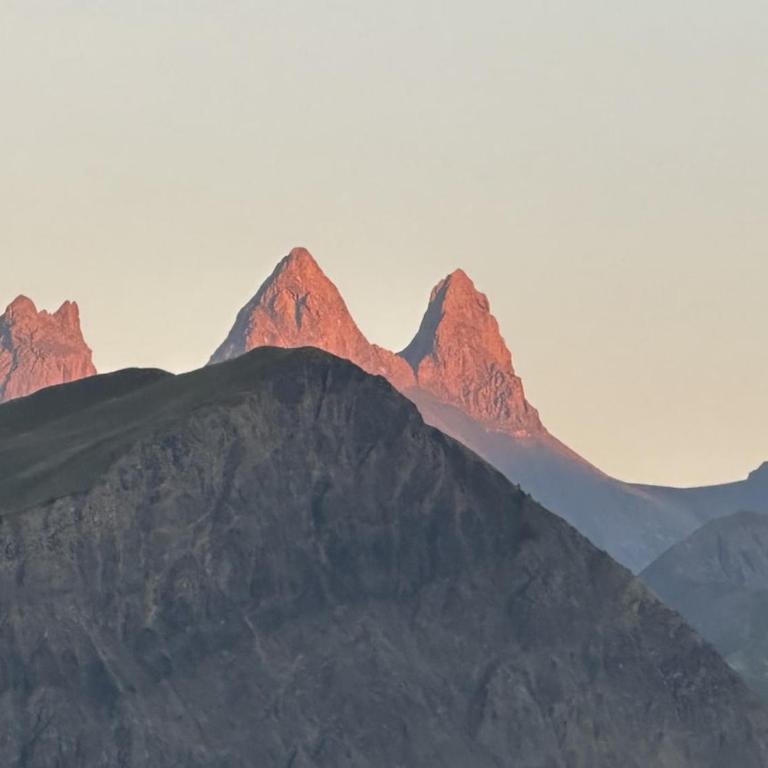 Gite rénové, 5 min des pistes, vue Aiguille d'Arves - Appartement 1 Chambre - 8