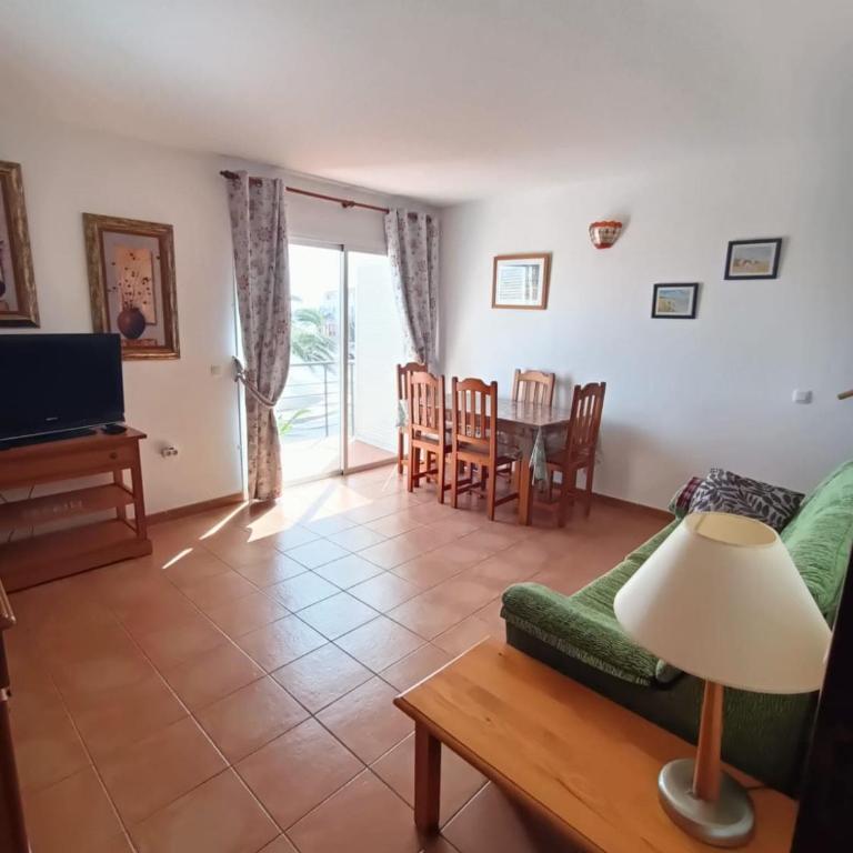 Saralma 4 beds 2 bathrooms and swimming pool - Apartamento de 2 dormitorios con balcón y terraza - 2