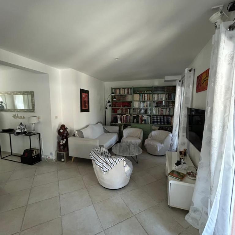 Villa tout équipée avec SPA proche Nice - Villa - Vue sur Jardin - 6
