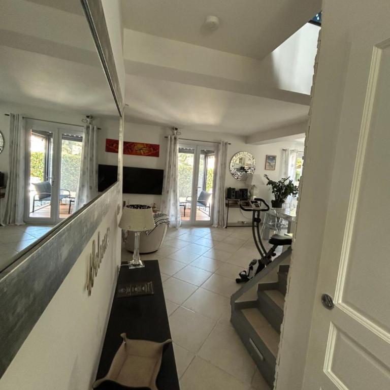 Villa tout équipée avec SPA proche Nice - Villa - Vue sur Jardin - 9