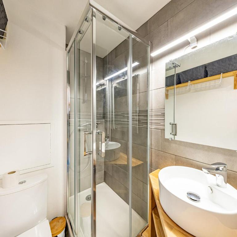Studio charmant de 19m² pour 4 pers. à Saint-François-Longchamp - FR-1-807-52 - Monolocale - 13