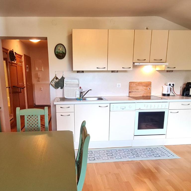 Haus Claudia by Globalimmoservice - Deluxe Apartment mit Balkon und 2 Schlafzimmern - 5