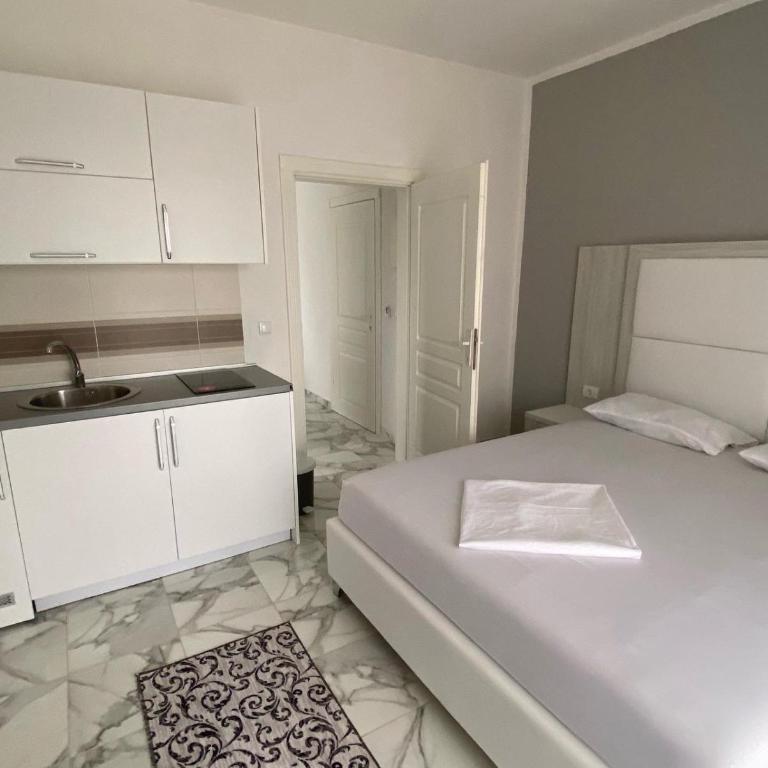 Maxhuri Apartments - Apartman - 1