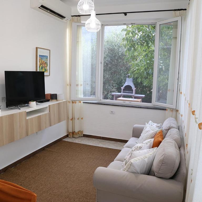 Nature House - Garden Villa near Palermo Airport & The Sea - Three-Bedroom House - 4