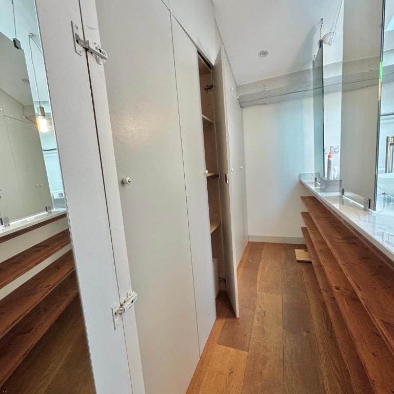 Jennys-Getaways Sunny Apartment Close Cité du Vin - Appartement 3 Chambres - 32